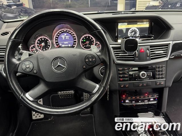 Mercedes-Benz E-Class (W212) E63 AMG 2011 — фото 7