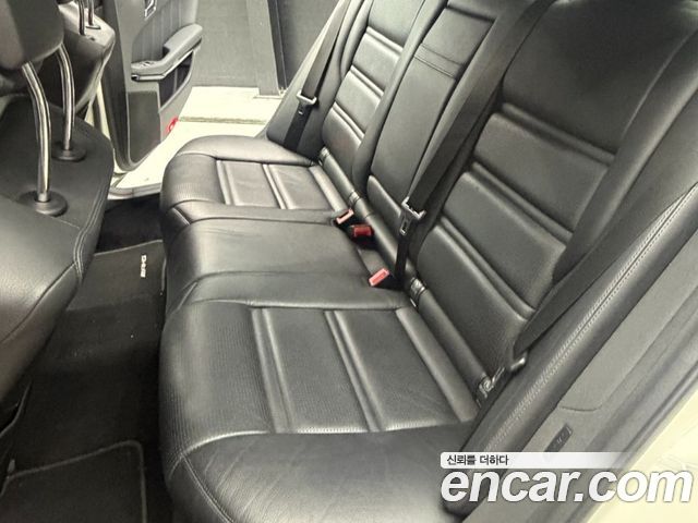 Mercedes-Benz E-Class (W212) E63 AMG 2011 — фото 15
