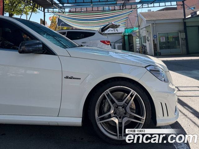 Mercedes-Benz E-Class (W212) E63 AMG 2011 — фото 20