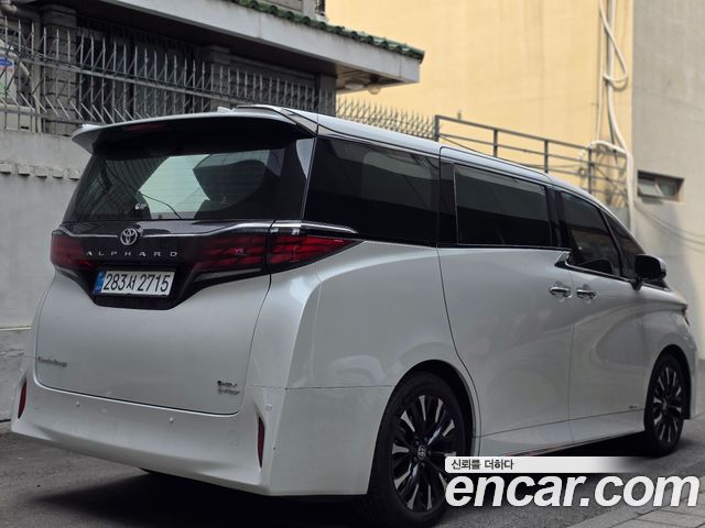 Toyota Alphard (IV) 2.5 HEV Executive AWD 2025 — фото 3