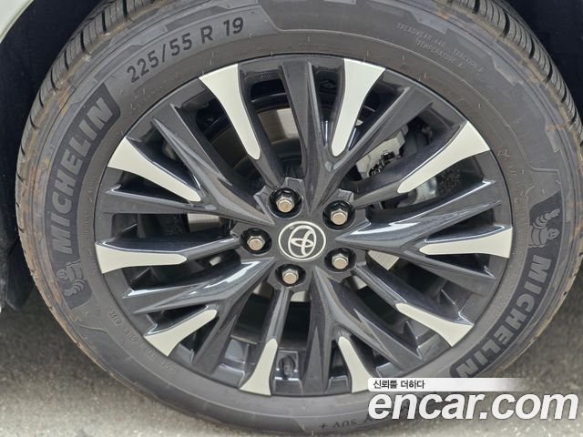 Toyota Alphard (IV) 2.5 HEV Executive AWD 2025 — фото 17