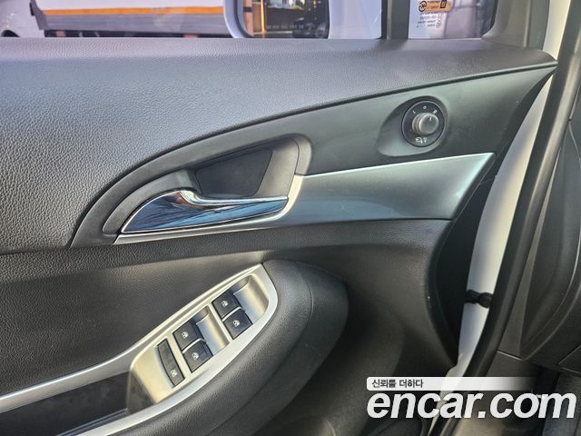 Chevrolet Orlando 2.0 Diesel LTZ Premium 2013 — фото 22