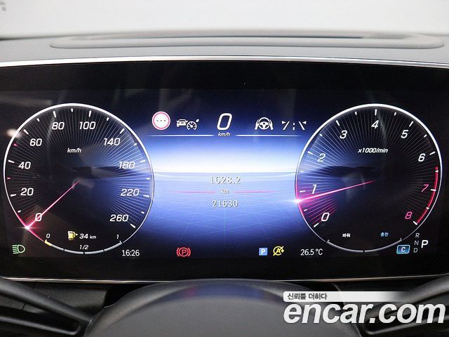 Mercedes-Benz GLC-Class (X254) GLC300 4MATIC AMG Line 2024 — фото 21