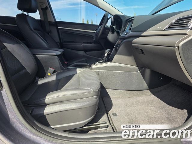 Hyundai Avante (AD) 1.6 GDI Value Plus 2018 — фото 15