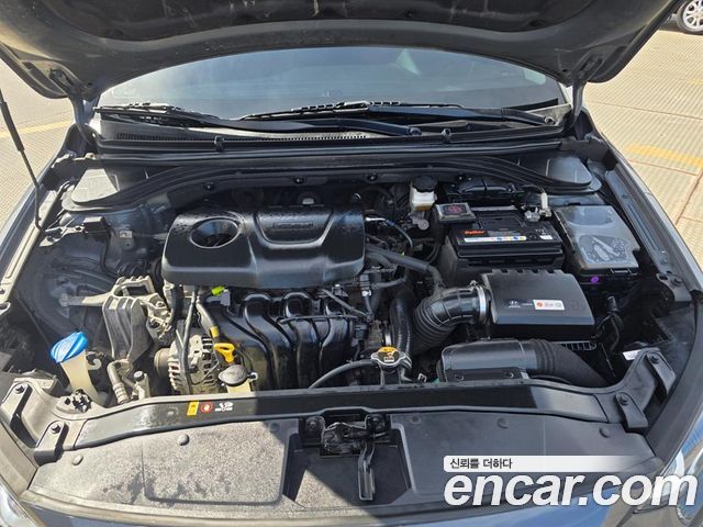 Hyundai Avante (AD) 1.6 GDI Value Plus 2018 — фото 24