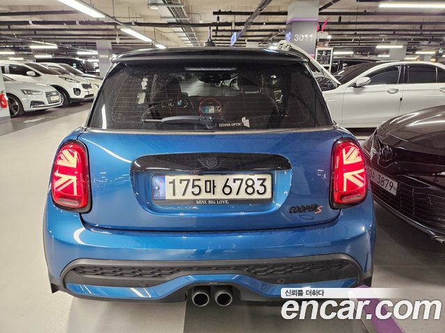 MINI Cooper S Classic Third Generation 2023 — фото 2
