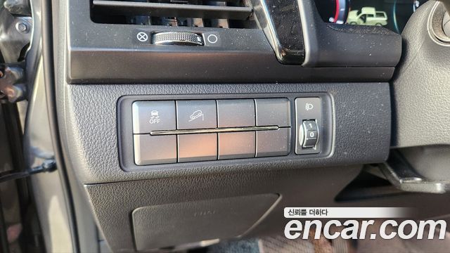 KG Mobility (SsangYong) Rexton Sports Khan Diesel 2.2 4WD Prestige Special (5-Link) 2020 — фото 10