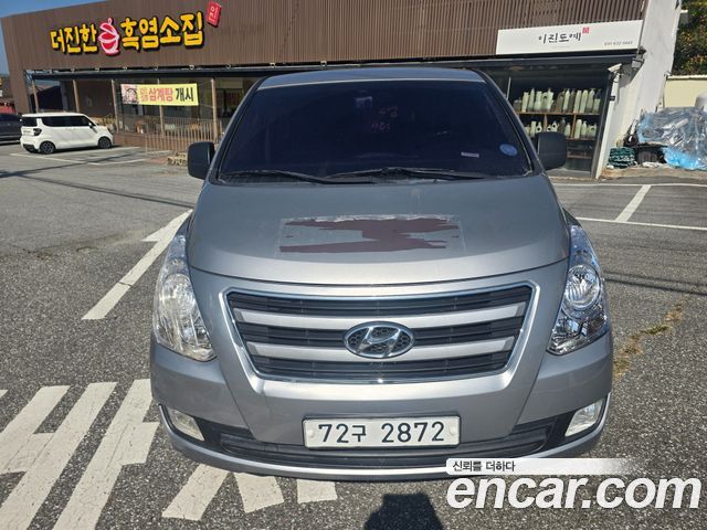 Hyundai Grand Starex 11-Seater Wagon Modern 2017 — фото 2