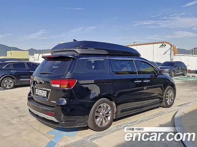 Kia Carnival 9-seater Hi-Limousine Prestige 2015 — фото 6