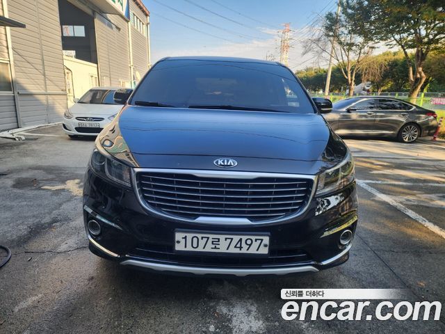 Kia Carnival 9-seater Luxury 2016 — фото 3
