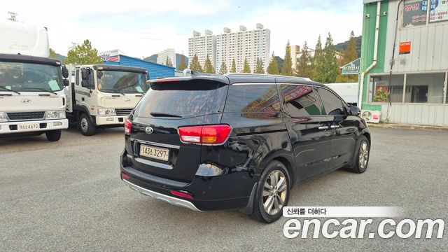 Kia Carnival 9-seater Noblesse 2018 — фото 5