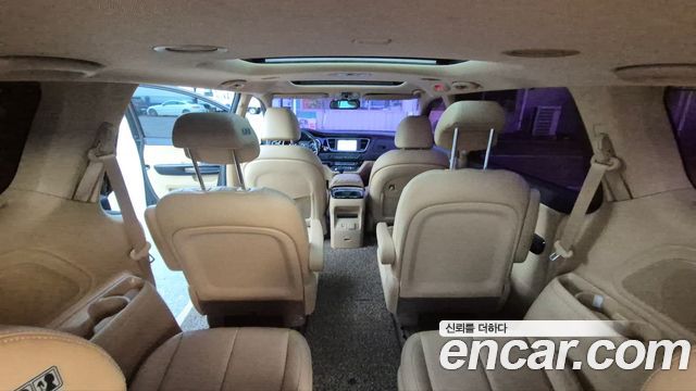 Kia Carnival 9-seater Noblesse 2018 — фото 15