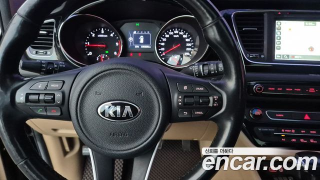 Kia Carnival 9-seater Noblesse 2018 — фото 18