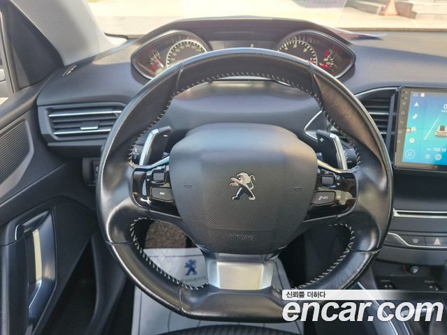 Peugeot 308SW (II) 1.6 BlueHDi Allure 2016 — фото 16