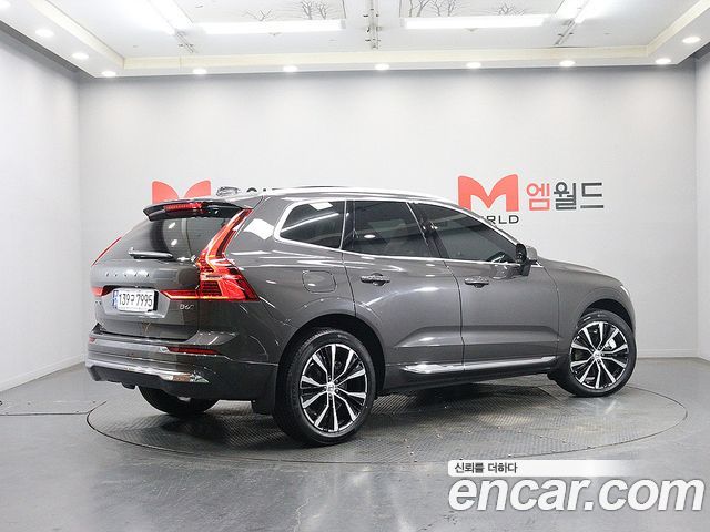 Volvo XC60 (II) B6 Ultimate Bright 2024 — фото 2