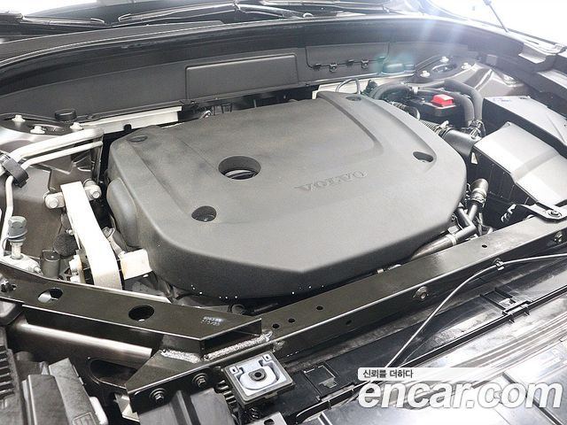 Volvo XC60 (II) B6 Ultimate Bright 2024 — фото 6