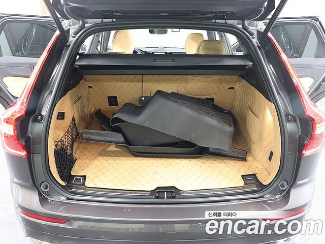 Volvo XC60 (II) B6 Ultimate Bright 2024 — фото 24