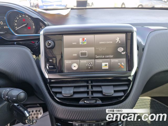 Peugeot 2008 1.6 BlueHDi Feline 2015 — фото 17