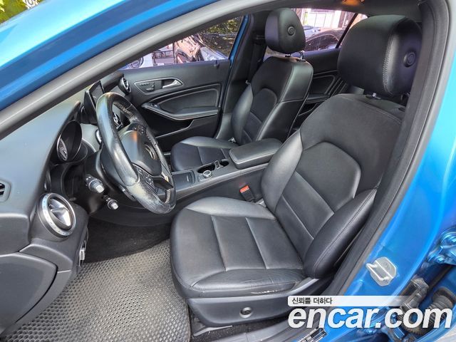 Mercedes-Benz GLA-Class (X156) GLA200 CDI 2015 — фото 7