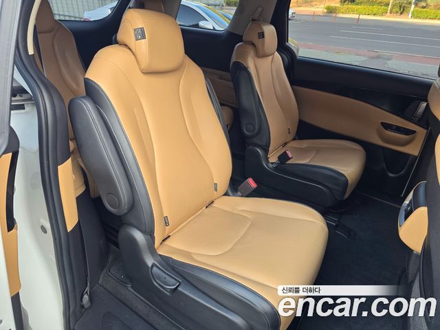 Kia Carnival (IV) Diesel 9-Seater Prestige 2023 — фото 16