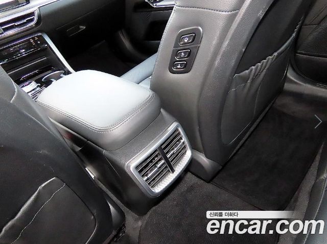 Kia K5 (III) 2.0 Signature 2023 — фото 21