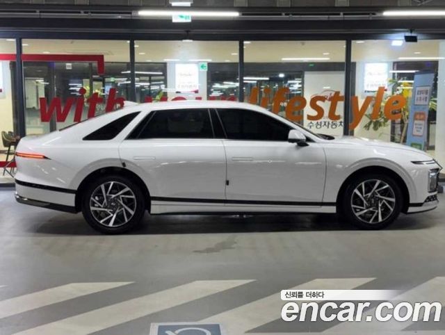 Hyundai Grandeur (GN7) 2,5 Gasoline 2WD Exclusive 2024 — фото 3