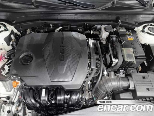 Hyundai Grandeur (GN7) 2,5 Gasoline 2WD Exclusive 2024 — фото 23