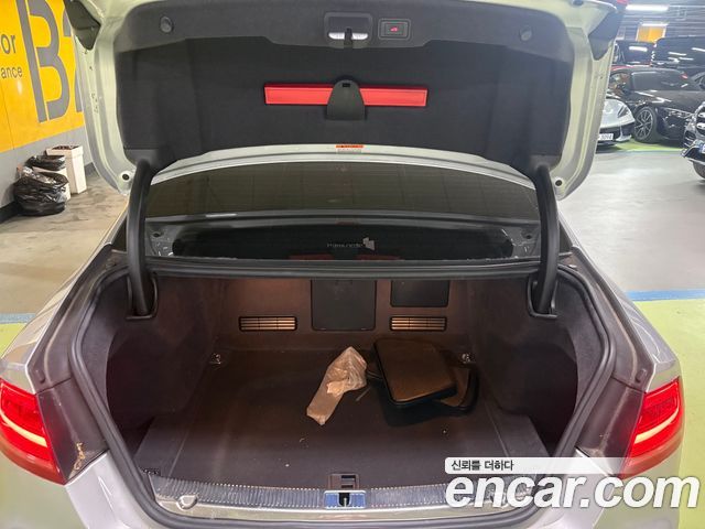 Audi A8 4.0 TFSI Quattro LWB D4 2013 — фото 9