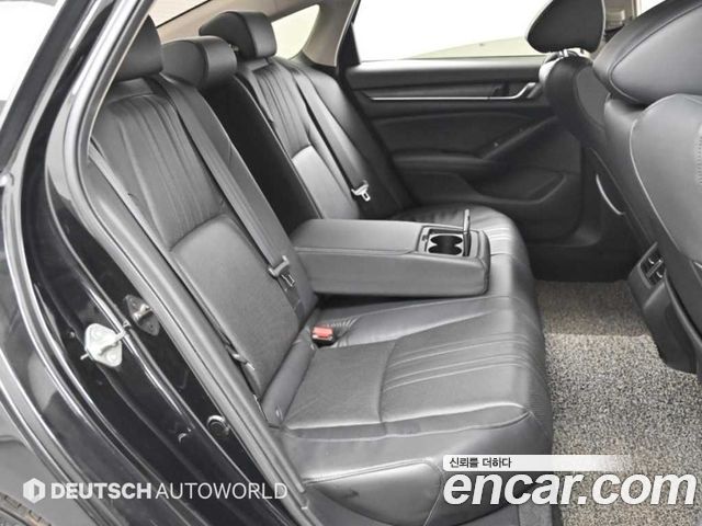 Honda Accord (X) 2.0 Turbo Sport 2018 — фото 16