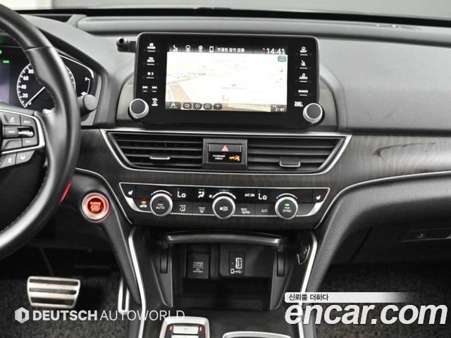 Honda Accord (X) 2.0 Turbo Sport 2018 — фото 18