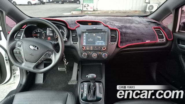 Kia K3 Deluxe 2017 — фото 17