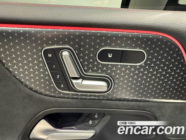 Mercedes-Benz EQB (X243) EQB300 4MATIC AMG Line 2026 — фото 9