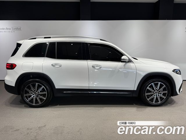 Mercedes-Benz EQB (X243) EQB300 4MATIC AMG Line 2026 — фото 17