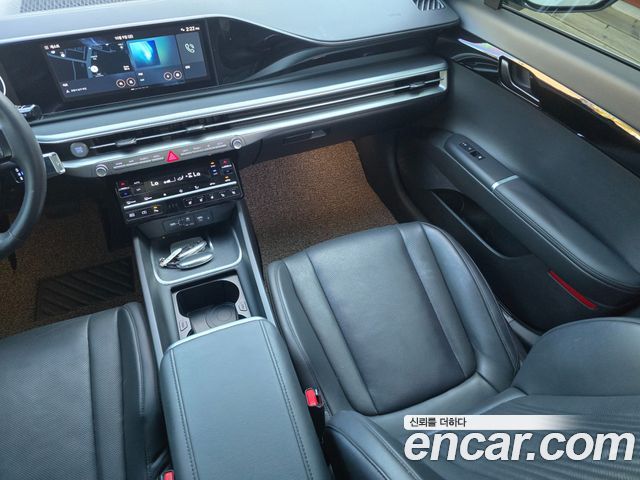 Hyundai Grandeur (GN7) 2,5 Gasoline 2WD Premium 2023 — фото 15