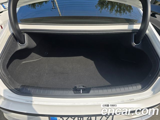 Hyundai Grandeur (GN7) 2,5 Gasoline 2WD Premium 2023 — фото 20