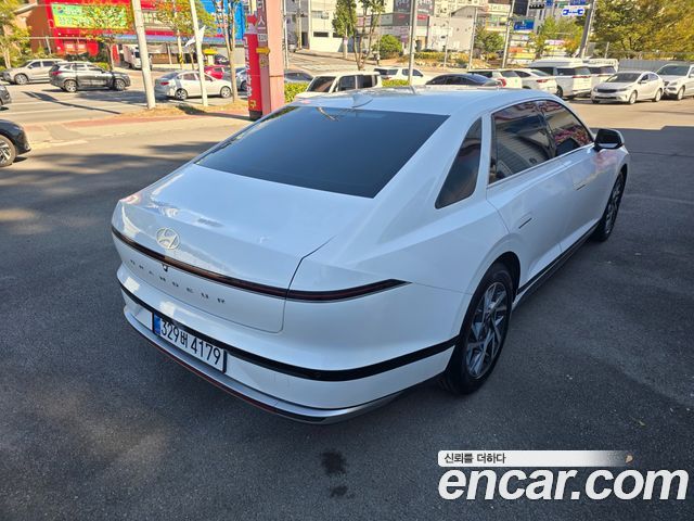 Hyundai Grandeur (GN7) 2,5 Gasoline 2WD Premium 2023 — фото 22