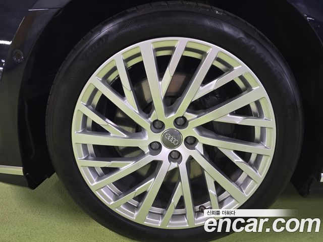 Audi A8 (D5) 55 TFSI Quattro LWB 2020 — фото 20
