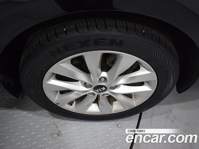 Kia K5 (II) 2.0 MX Prestige 2016 — фото 5