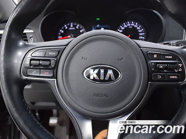 Kia K5 (II) 2.0 MX Prestige 2016 — фото 15