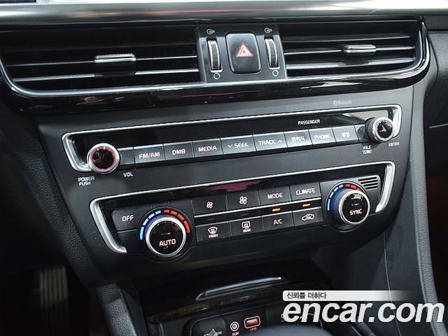 Kia K5 (II) 2.0 MX Prestige 2016 — фото 19