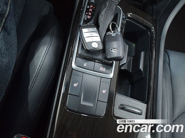 Kia K5 (II) 2.0 MX Prestige 2016 — фото 20
