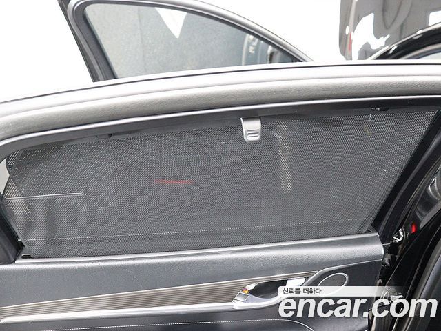 Hyundai Grandeur (IG) 3.0 Exclusive Special 2018 — фото 16