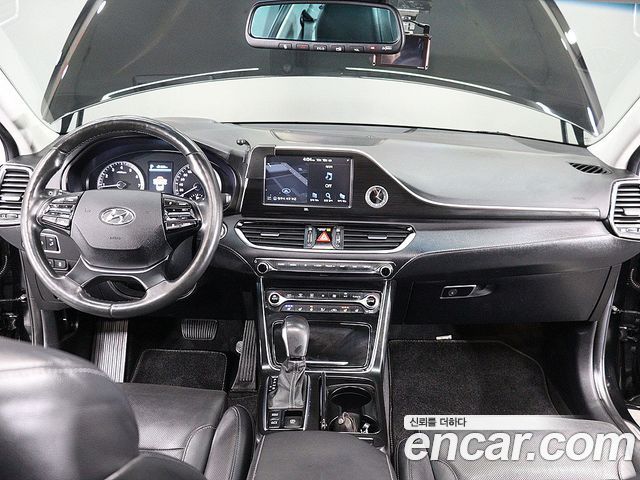 Hyundai Grandeur (IG) 3.0 Exclusive Special 2018 — фото 17