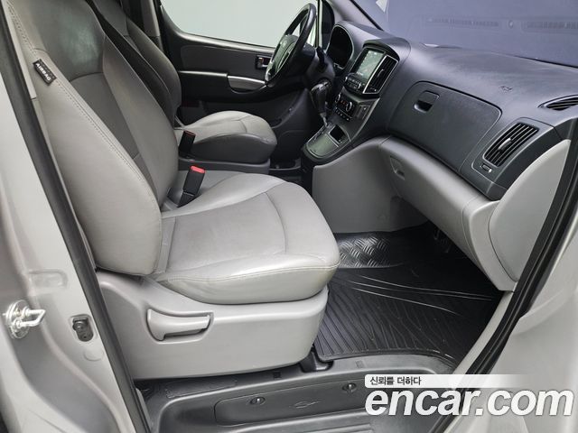 Hyundai Grand Starex Van 5-Seater Modern 2019 — фото 18