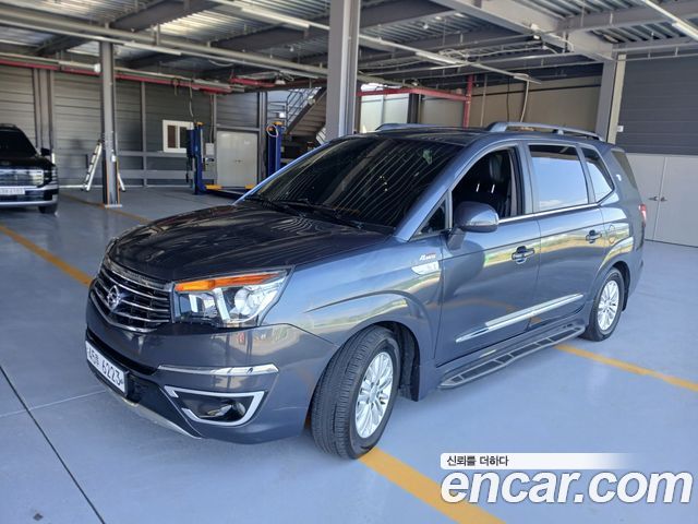KG Mobility (SsangYong) Korando Turismo 4WD TX 9-seater