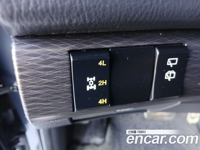 KG Mobility (SsangYong) Korando Turismo 4WD TX 9-seater 2017 — фото 21