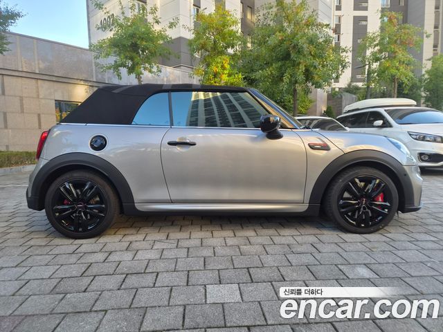 MINI Cooper S Convertible JCW 3rd 2023 — фото 9