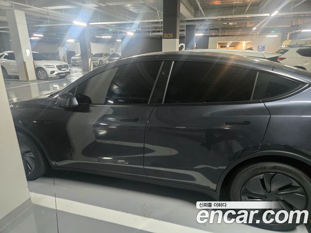 Tesla Model Y Premium RWD 2026 — фото 15