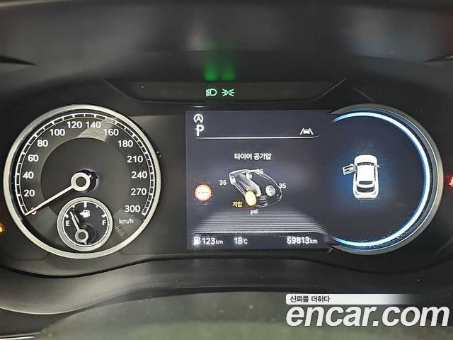 Genesis G70 Shooting Brake Gasoline 2.5T 4WD 2024 — фото 6