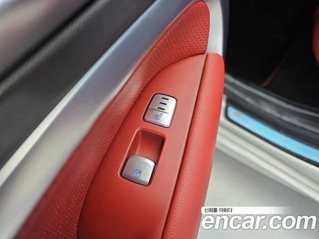 Genesis G70 Shooting Brake Gasoline 2.5T 4WD 2024 — фото 17